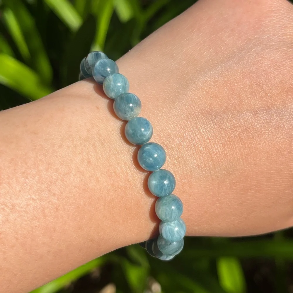 8mm stretchable‎ high quality kyanite bracelet